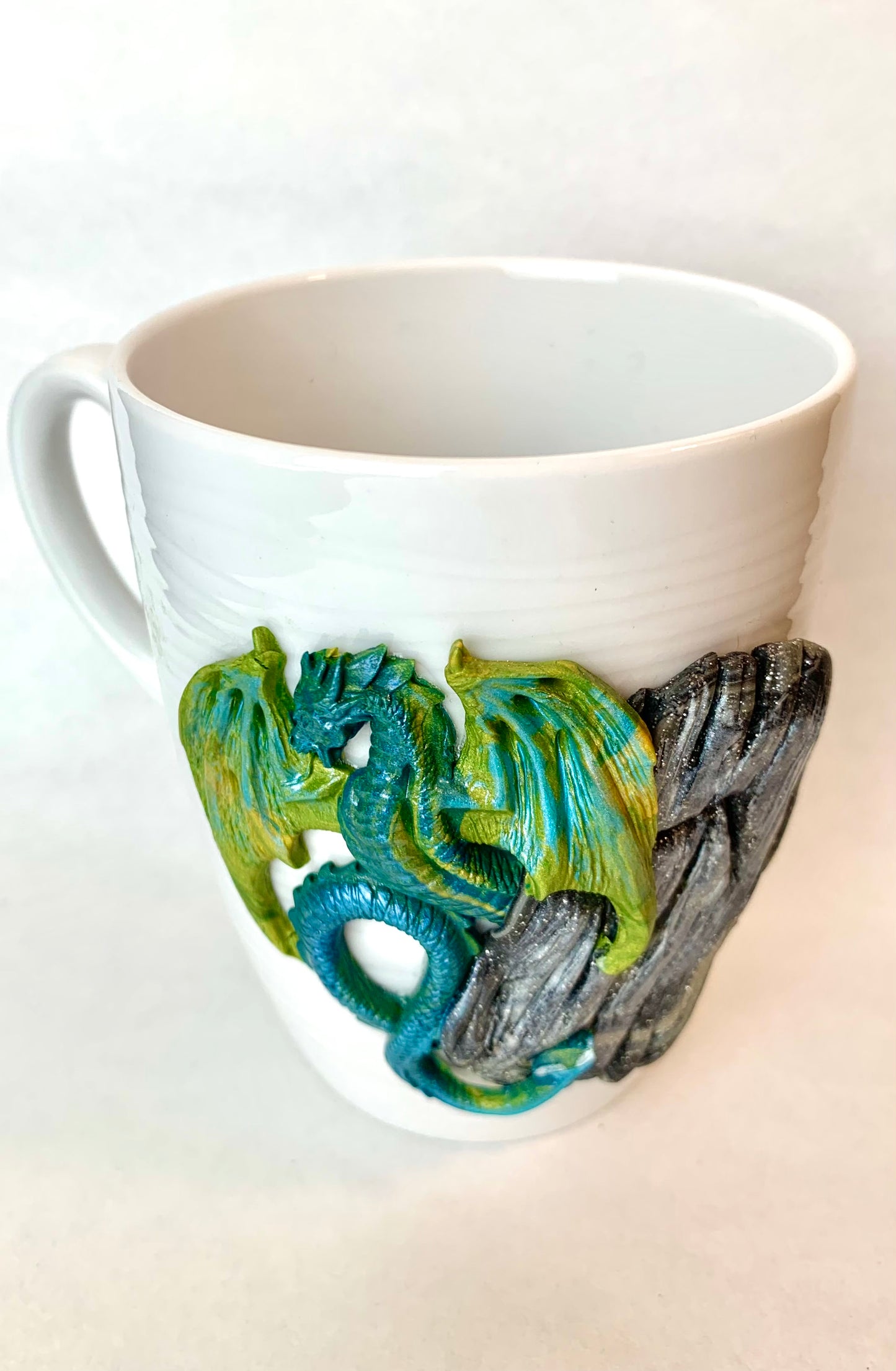 Mug dragon vert bleu et rune viking TIWAZ