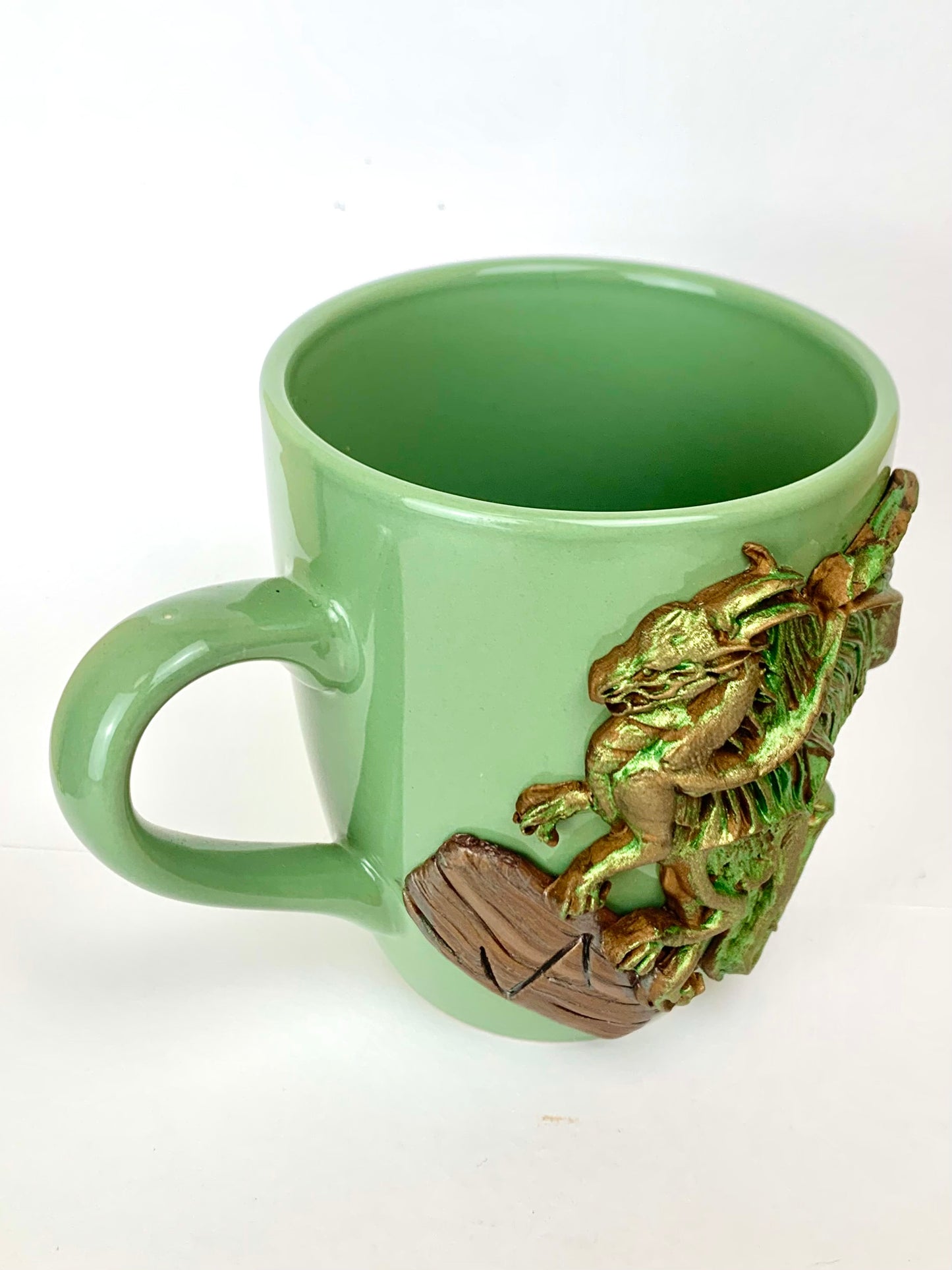 Mug Dragon des forêts et sa rune viking EIHWAZ