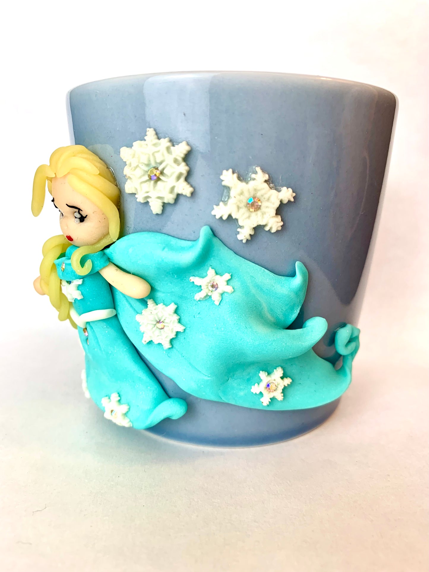 tasse fan art Princesse Elsa dans La reine des neiges
