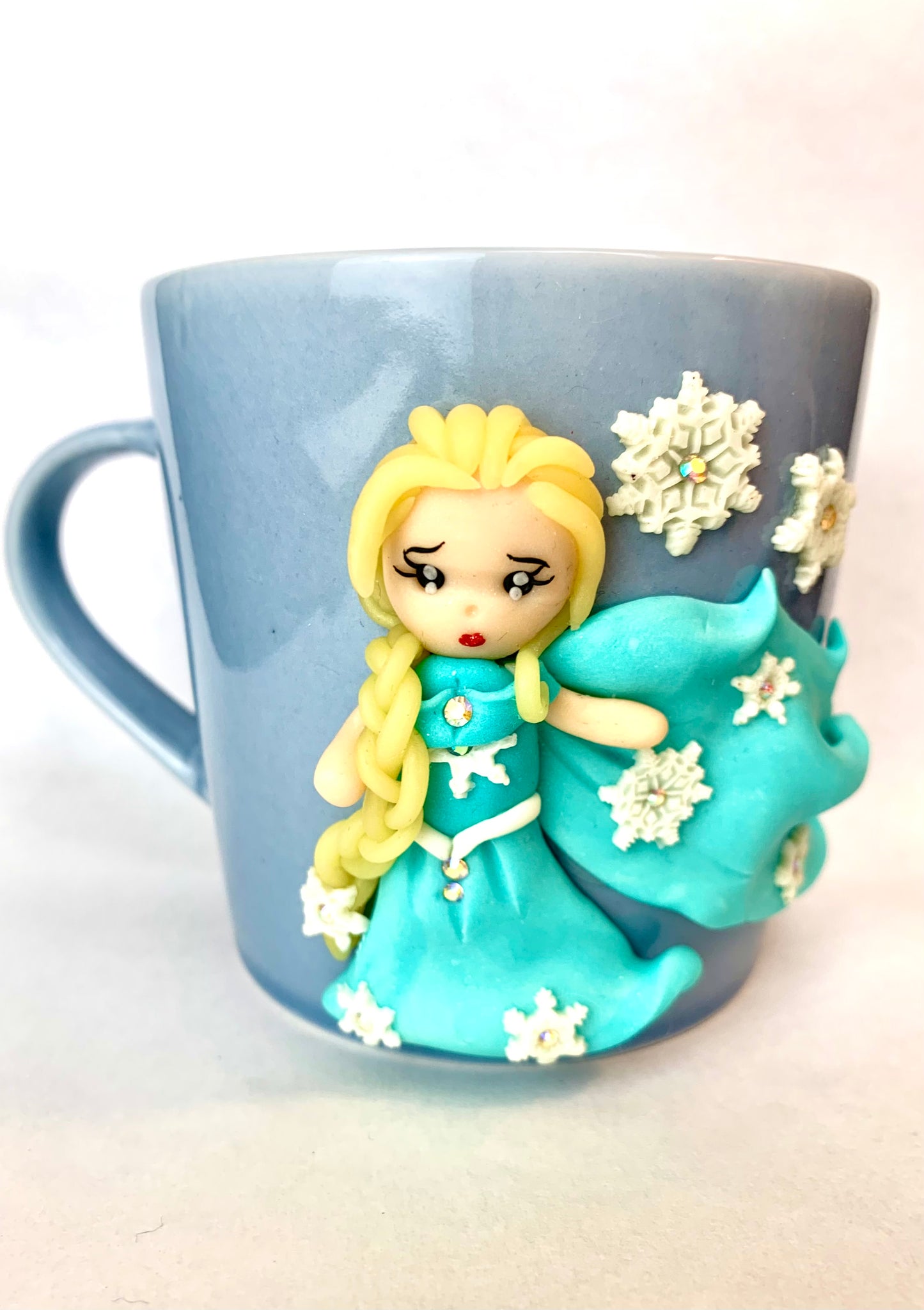 tasse fan art Princesse Elsa dans La reine des neiges
