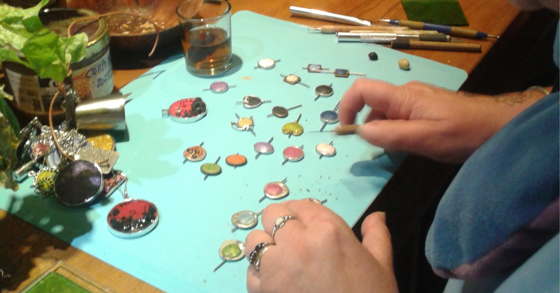 La Grange des Matagots x Ellil : une collaboration magique autour des bijoux pour livres