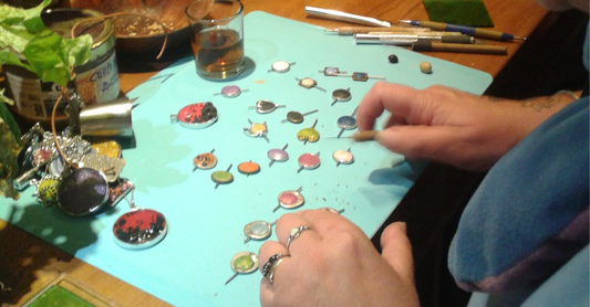 La Grange des Matagots x Ellil : une collaboration magique autour des bijoux pour livres