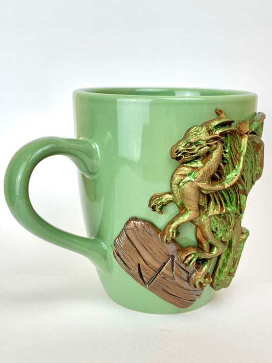 Mug Dragon des forêts et sa rune viking EIHWAZ
