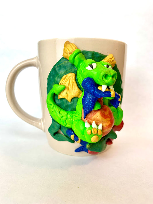 Mug dragon Dragobert mange ses chaussettes