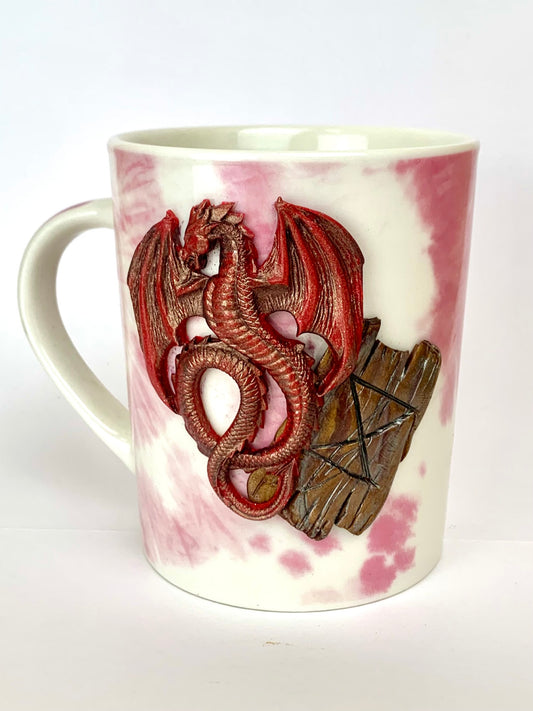 Mug dragon rouge et sa rune viking DAGAZ