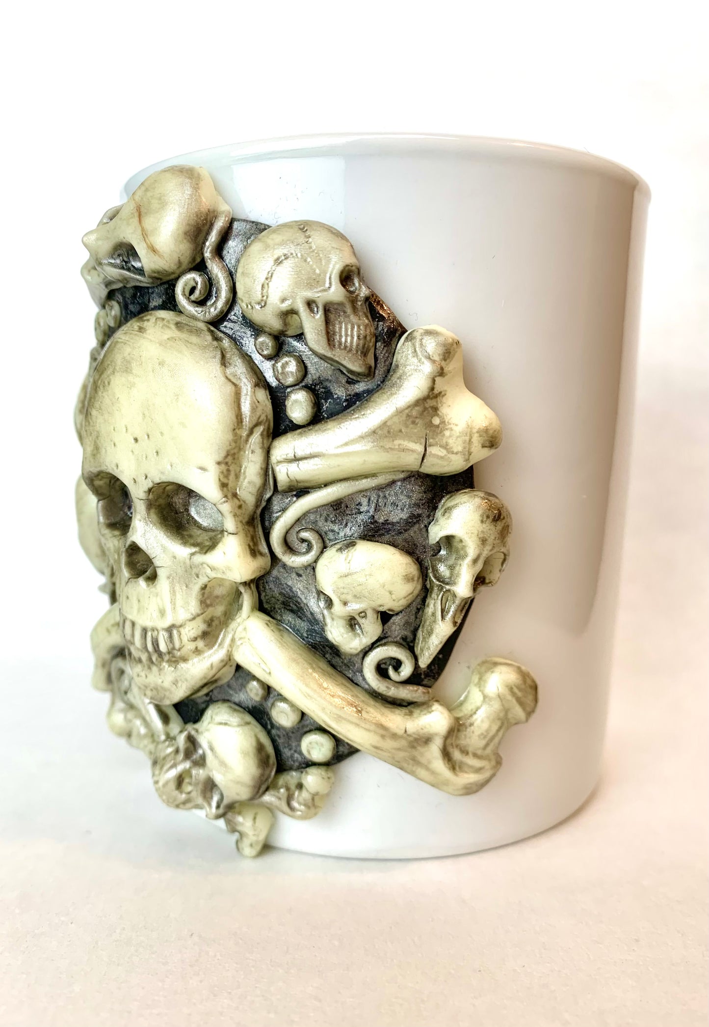 Mug crâne phosphorescent et piraterie